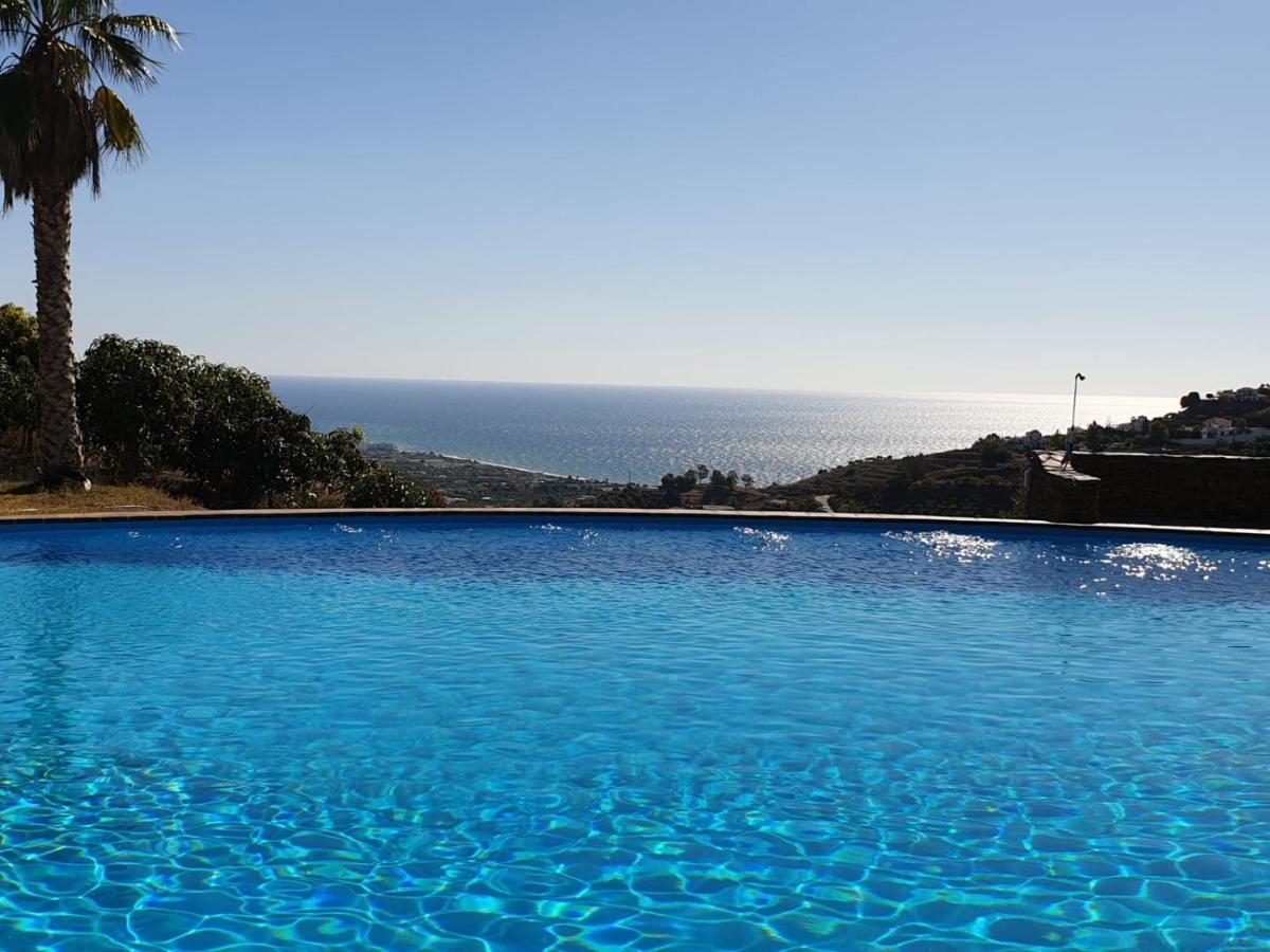La Casa Del Burro Bed & Breakfast Nerja Bagian luar foto